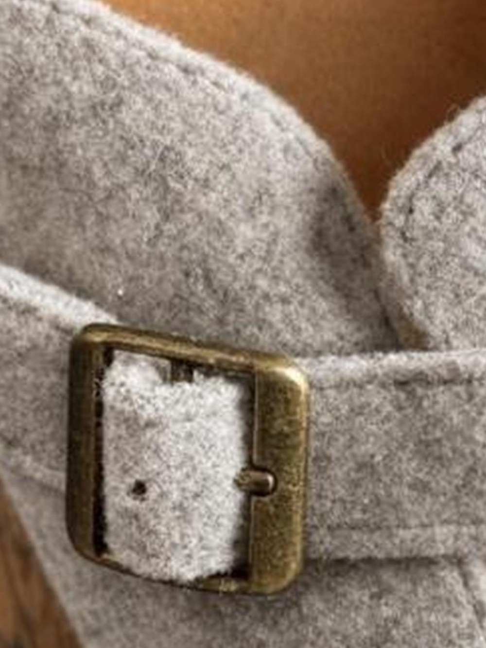 NWOT GAP Gray Beige Slip-On Clog Shoes - Picture 4 of 6